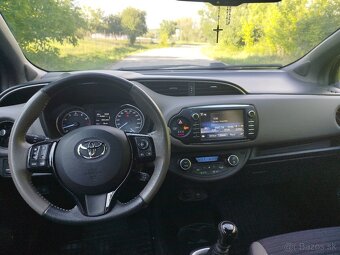 Toyota Yaris - 8