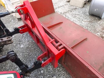 Transportný box na traktor Zetor - 8
