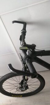 Predám karbónový horský bicykel - 8