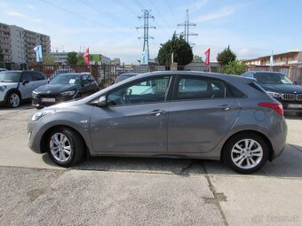 Hyundai i30 1.6 CRDi - splátka 120,-€ - 8