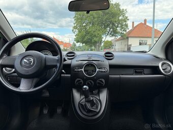 Mazda 2 1.3 benzín 152 000km - 8