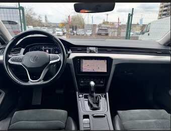 Volkswagen Passat Variant 2.0 TDI EVO Elegance DSG - 8