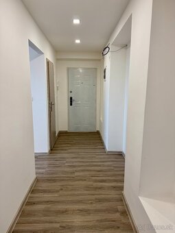 Predám 2-izbový byt, 65 m², Poprad – Veľká, ul. Železničná - 8