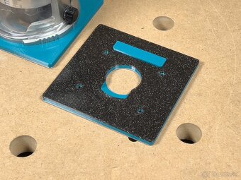 Štvorcová základňa 100x100 mm pre Makita RT0702C - 8