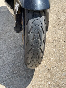 Suzuki GSXR 1000 - 8