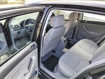 Volkswagen Golf 5 1.4i 55 kW COMFORLINE R. V. 2005 - 8