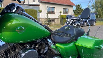 Harley Davidson Street Glide - 8