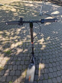 Ninebot Kickscooter F2 by Segway - 8