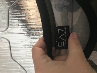 EMPORIO ARMANI maskackove/pánske tricko L - 8