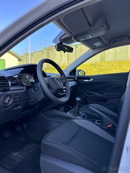 Škoda Fábia 1.0 MPI 2024 - 8