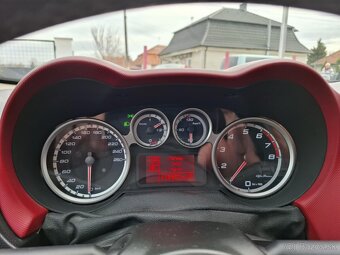 Alfa Romeo MiTo 1.4 135k Multiair Distinctive TCT - 8