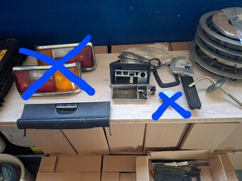 Mercedes W114 ,W115, W110 diely - 8