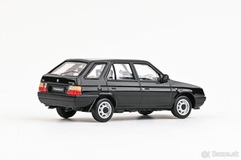Modely Škoda Forman (1993) 1:43 Abrex - 8