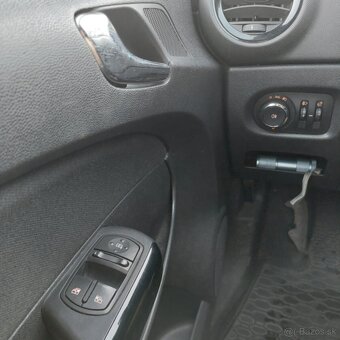 Opel Corsa - 8