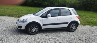 Suzuki SX4 - 8