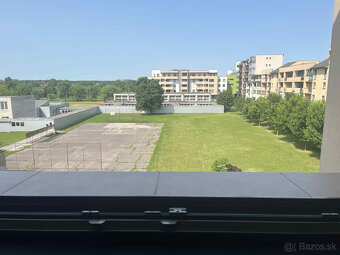Priestraný byt na predaj v centre mesta. - 8