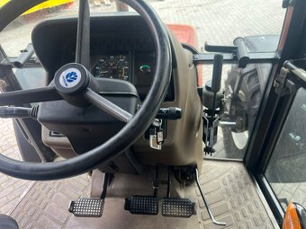 Traktor NEW HOLLAND L85 TOP STAV - 8