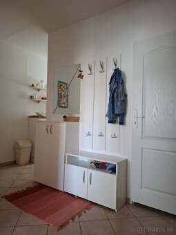 Predám slnečný 3-izbový byt s 2 loggiami - 8