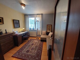 Predám priestranný 3 izbový byt v Trenčianskych Tepliciach. - 8