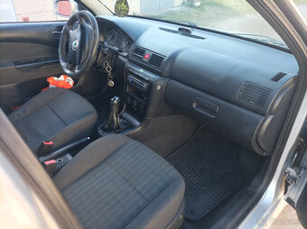 Predam škoda Octavia 1,9 TDI.74kw.rv.2006 - 8