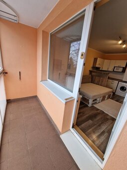 Zariadená garsónka s loggiou, Furča – Zupková ul. - 8