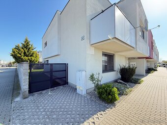 Snečný 3 izbový byt so záhradou Hviezdoslavov - PREDAJ - 8