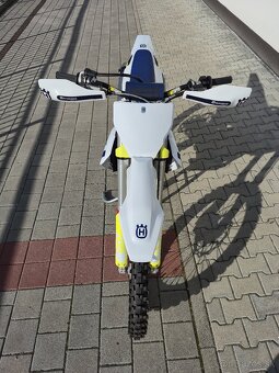 Husqvarna FC 250 3.7MTH - 8