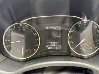Predám Škoda Oktavia 2 Facelift Elegance - 8