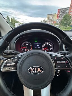 KIA Sportage - 8