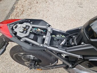 Super soco TS dual battery - 8