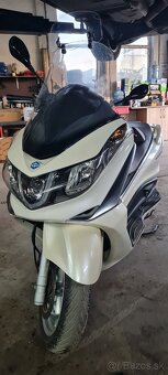 Piaggio X10 125cc - 8