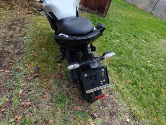 Kawasaki Versys 650 - 8