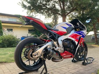 Honda CBR 1000 RR Fireblade 2013 - 8