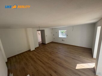 EXKLUZÍVNE:PREDAJ RODINNÝ DOM V OBCI BELUŠA-MIESTNA ČASŤ POD - 8