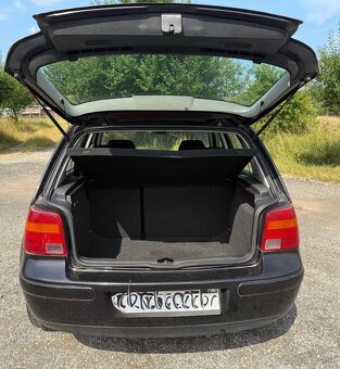 Predám Wolkwagen golf 4. 1.6 benzín - 8