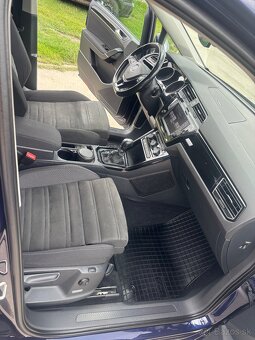Volkswagen Touran Highline 1.8 TSI DSG BMT - 8