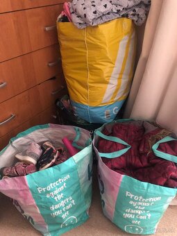 Mix dievčenského oblečenia - 8