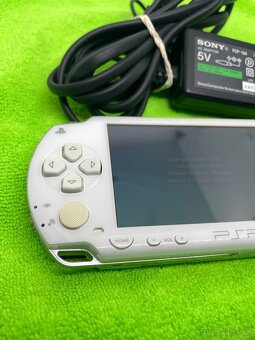 Sony PSP 1004 Playstation Portable WHT. - 8