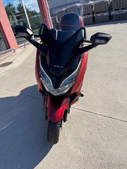 Honda Forza 125 - 8