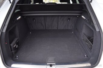 AUDI A4 Avant 35 TFSI S line Kamera Radar 29.817 km  2024 - 8