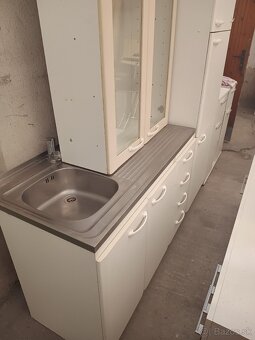 KUCHYNSKÁ LINKA BIELEJ FARBY - 8