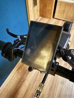 Prídavný elektrický pohon na invalidný vozík - 8