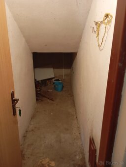 Nové Zámky /Dulovce/ - 3 izbový byt so záhradkou na predaj - 8