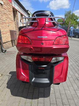 Honda GL1800 - 8