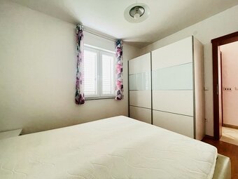 Trojizbový zariadený apartmán s terasou, Novalja, Chorvátsko - 8