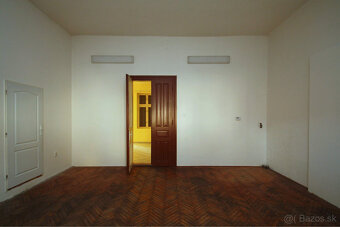 Prenájom priestorov na 1. poschodí Dom Módy na Nám. gen. M. - 8