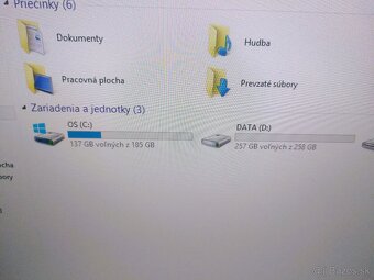 HP Pavilion 27 All-In-One PC 27-xa0012nc i5 - 8
