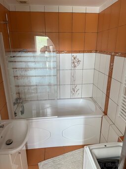 Velky 3 izbovy byt prenajom - 8