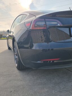 TESLA MODEL 3 Standart Range plus - 8