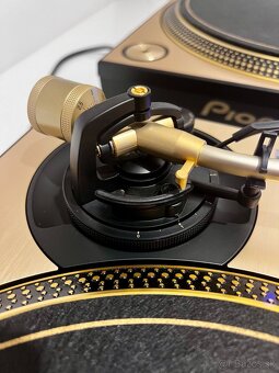 Gramofon Pioneer - 8